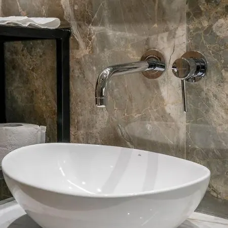 Koukaki Apartment- Near Acropolis-athlete's Choice Apartment Athens